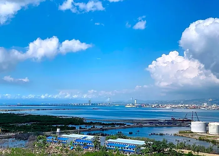 Quayside Near Mactan Int'l Airport 4* Cebu