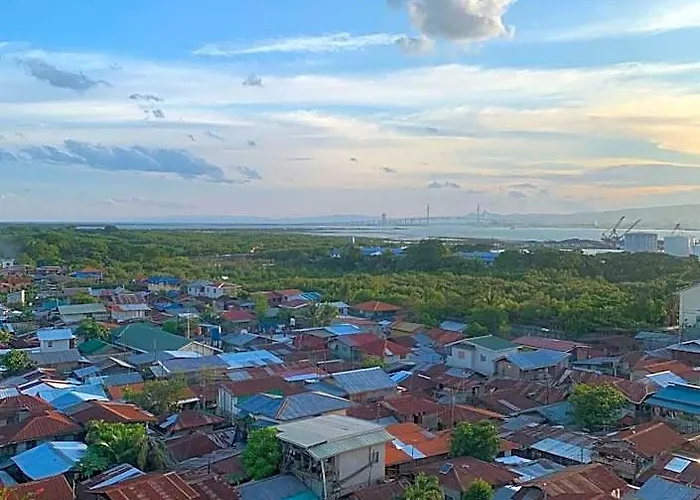 Hotel Quayside Near Mactan Int'l Airport 4*
