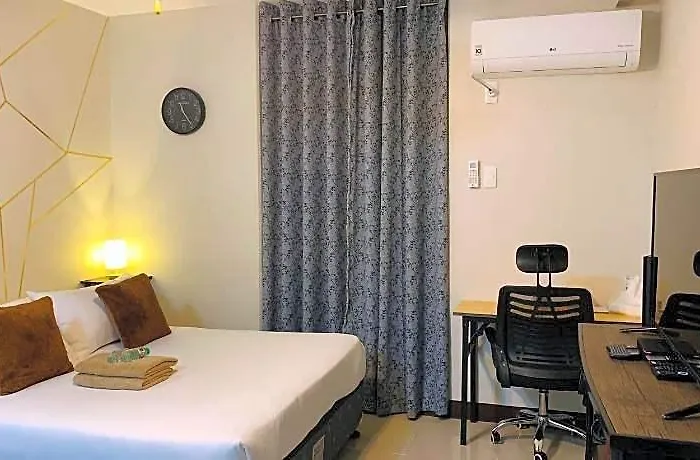 Hotel Quayside Near Mactan Int'l Airport 4*